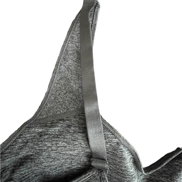 Puma sports bra grey convertible straps Size Large - Picture 5 of 5